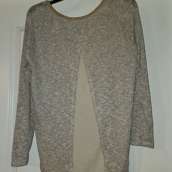 Mixed fabric top - Picture 3 of 4